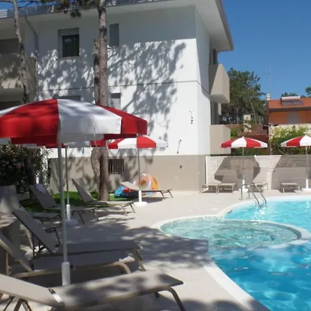 Apartment With A Pool And Hot Tub In A Quiet Area *